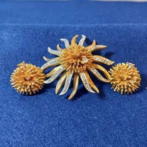 Vintage Sun and Stars BSK Brooch & Earrings